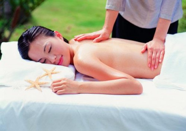 Học cách massage toàn thân làm đẹp